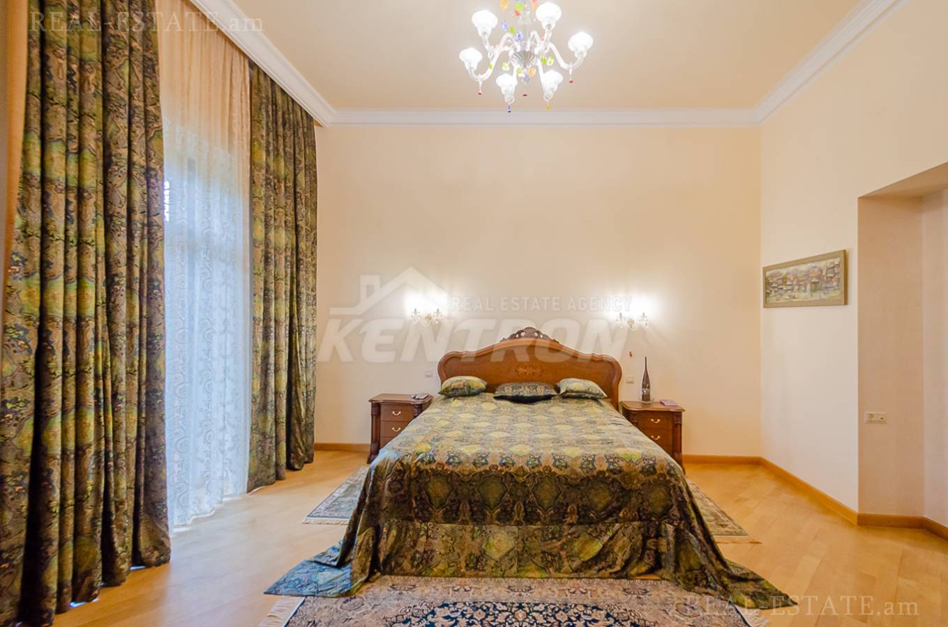 4 bedroom apartment for sale rue d'Abovyan, Center Yerevan, 137151