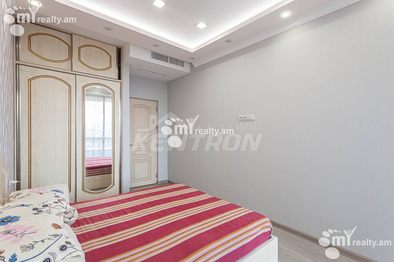 Купить 4 комнатную квартиру Сасна Црер ул., Давташен Ереван, 154888