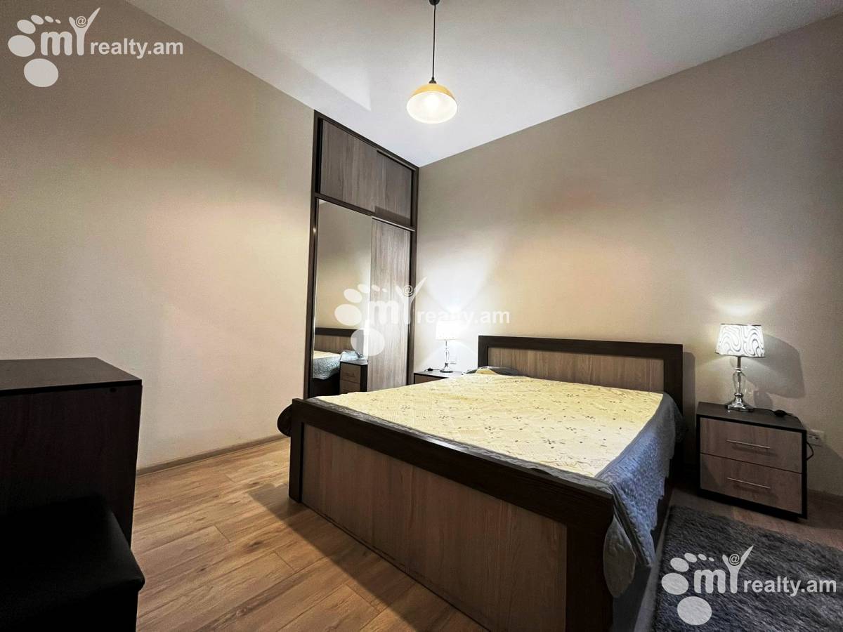 4 bedroom apartment for rent Antarayin St, Center Yerevan, 156196