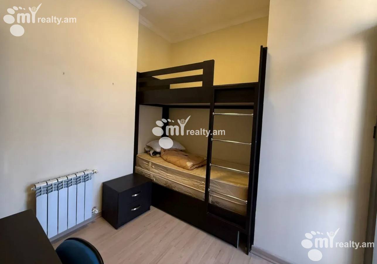 4 bedroom apartment for sale Antarayin St, Center Yerevan, 157117