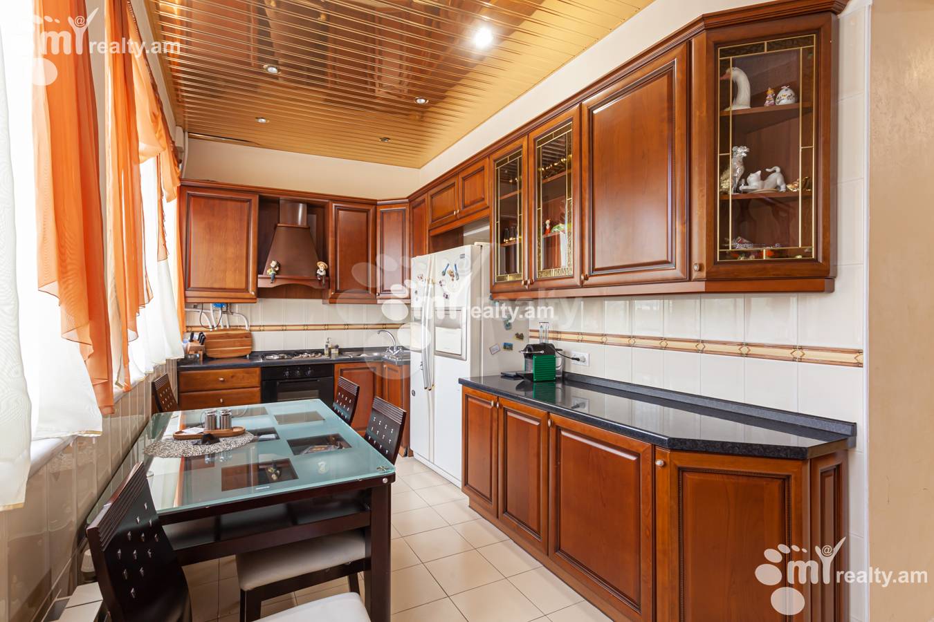 4 bedroom apartment for rent Kievyan St, Arabkir Yerevan, 150445