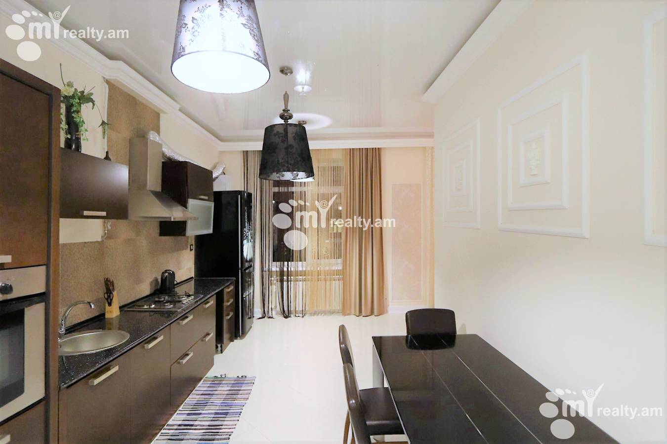 3 bedroom apartment for rent Abovyan St, Center Yerevan, 125985