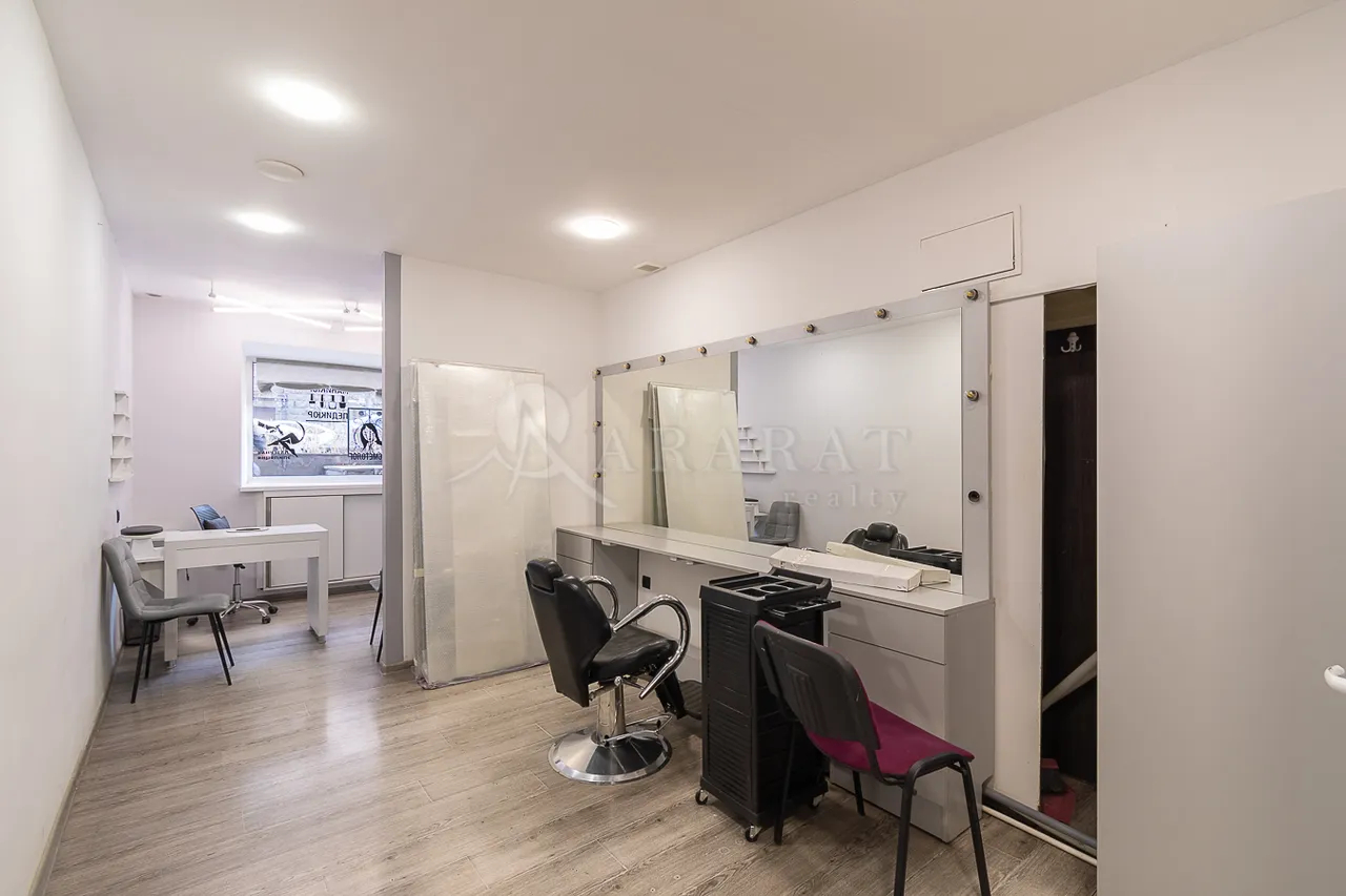 Снять коммерческoе помещение Терян ул, Центр Ереван, 158207