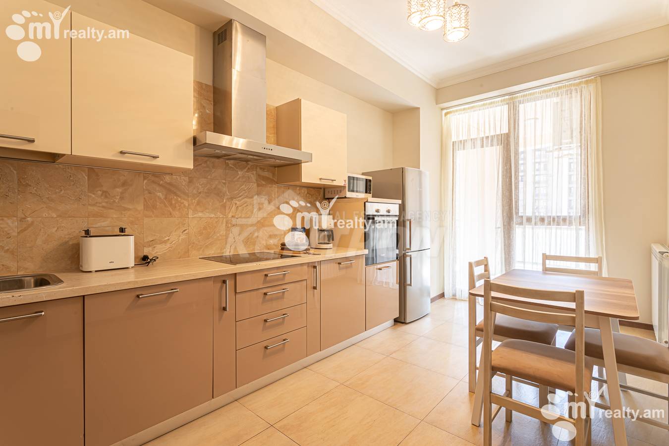 3 սենյականոց բնակարան վարձով Արամի փող, Կենտրոն Երևան, 156277