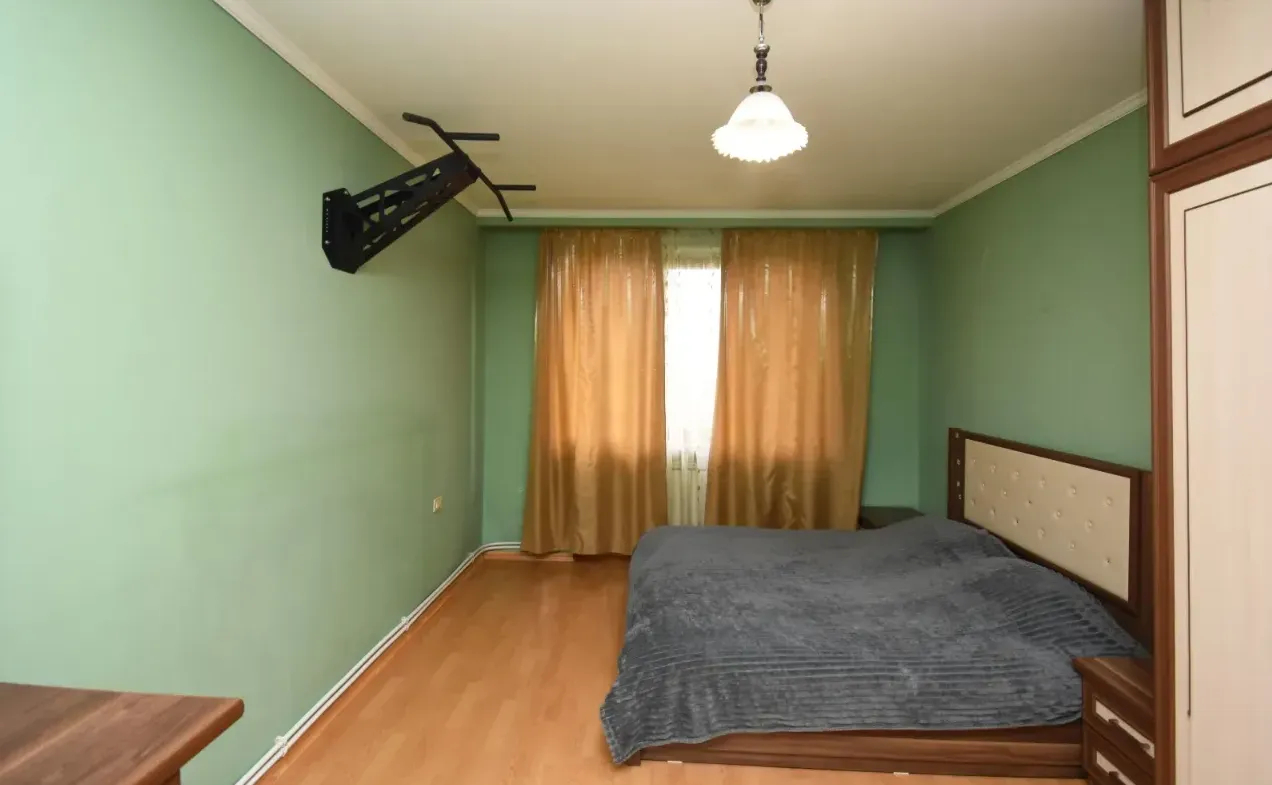 3 bedroom apartment for sale Azatutyan Ave, Arabkir Yerevan, 160405