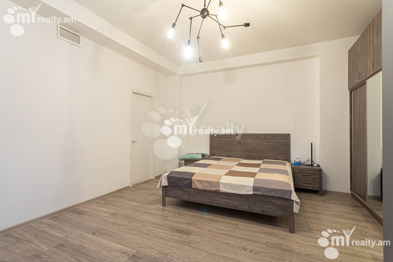 4 bedroom apartment for rent G. Hovsepyan St, Norque Marache Yerevan, 157126