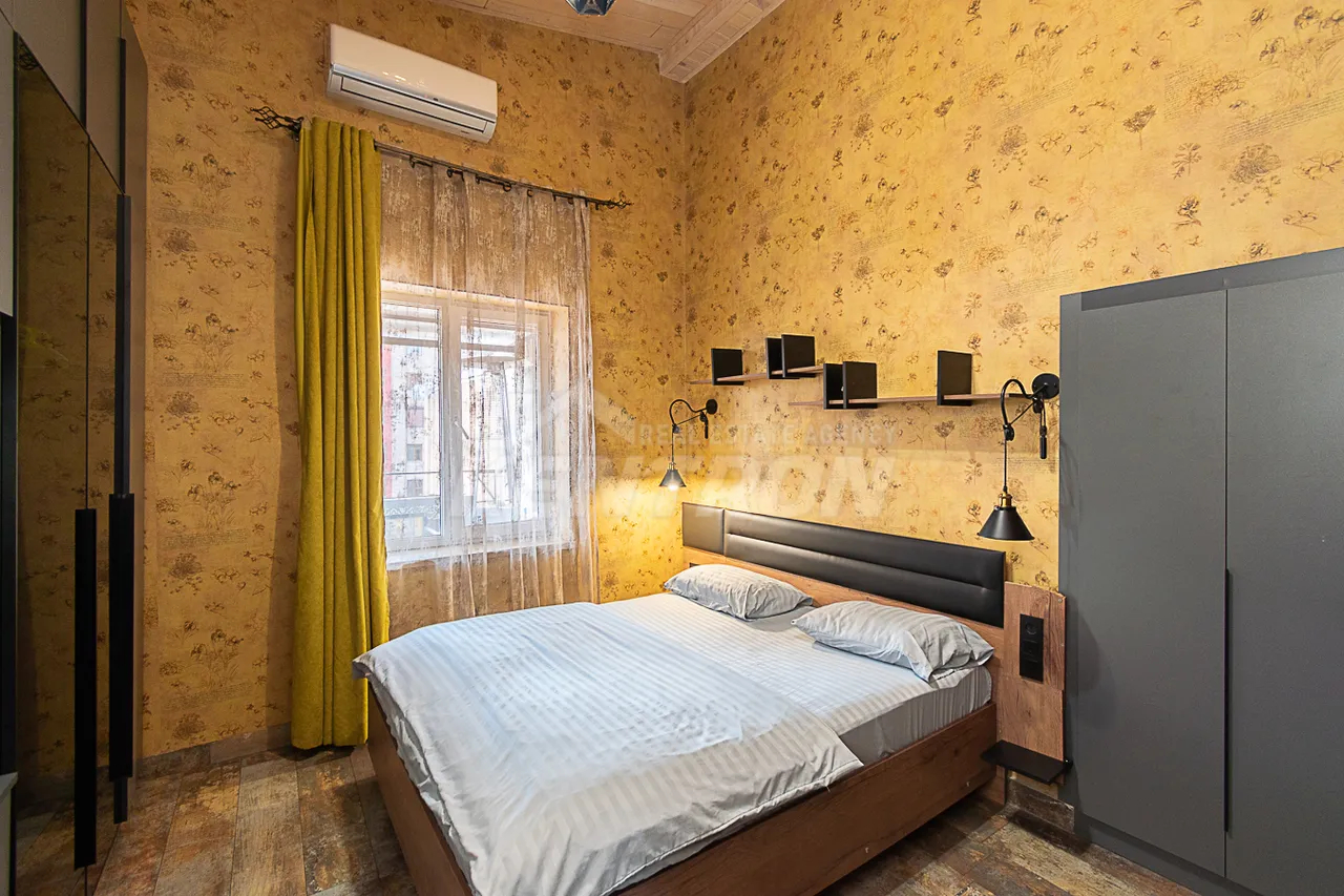 3 bedroom apartment for sale خیابان واردانانتس, مرکز شهر ایروان, 159752