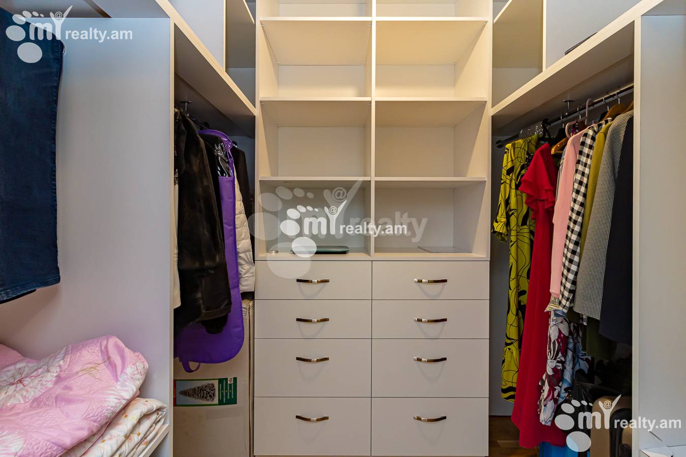 4 bedroom apartment for sale Sevak St, Kanaqer-Zeytun Yerevan, 138726