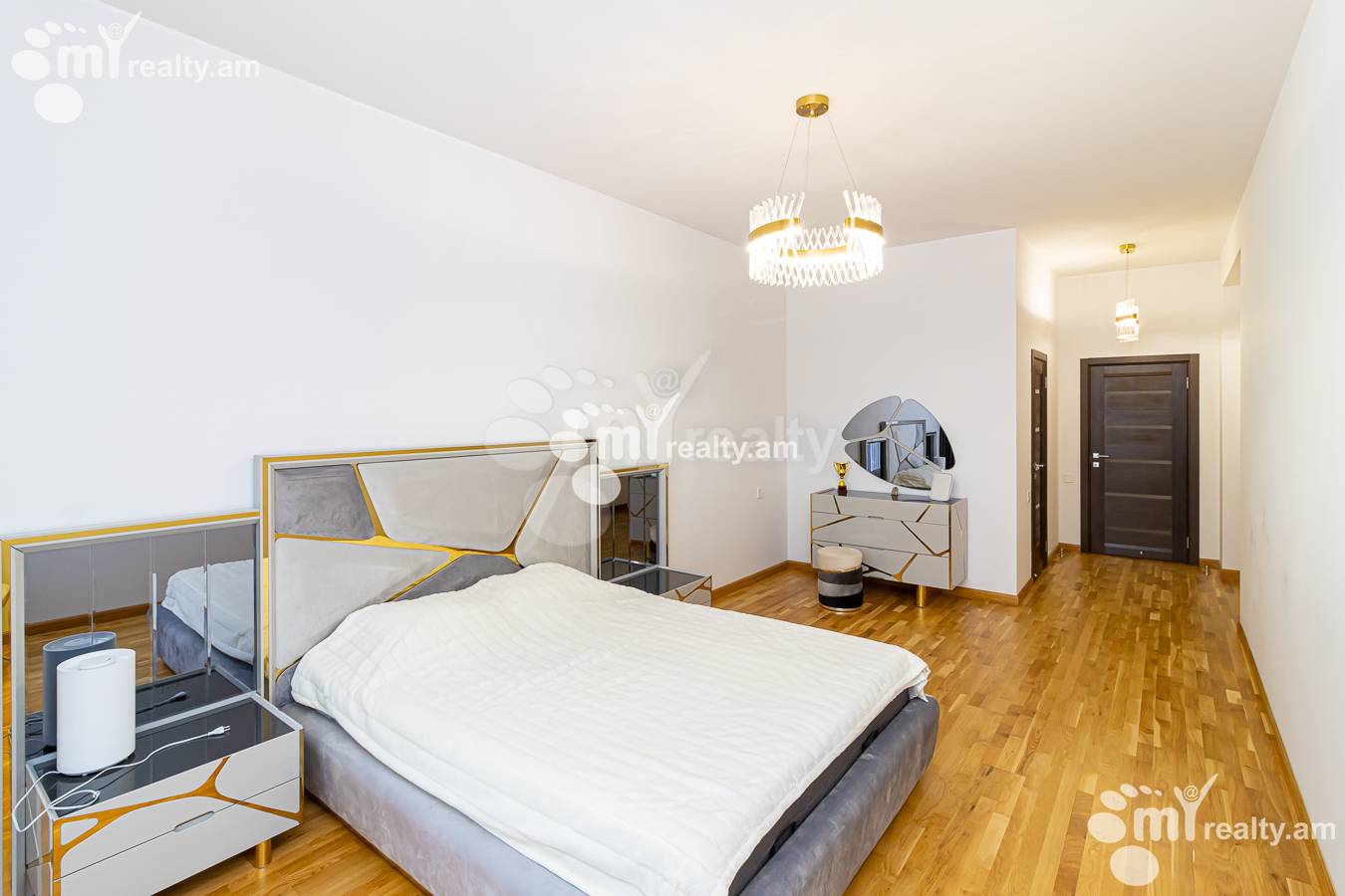 4 bedroom apartment for sale Sevak St, Kanaqer-Zeytun Yerevan, 138726