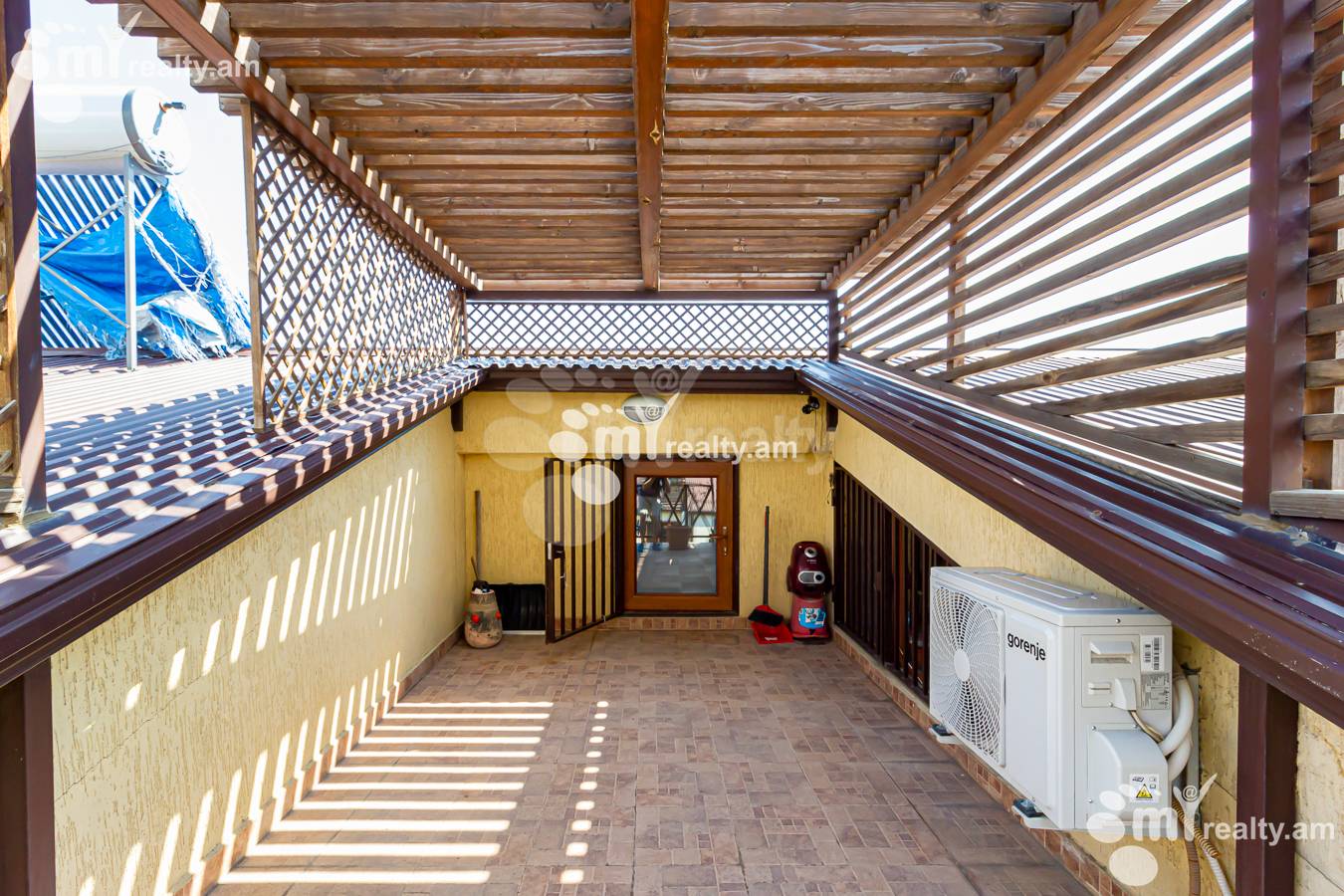 6 սենյականոց բնակարան  Ծարավ Աղբյուրի փող., Ավան Երևան, 152028