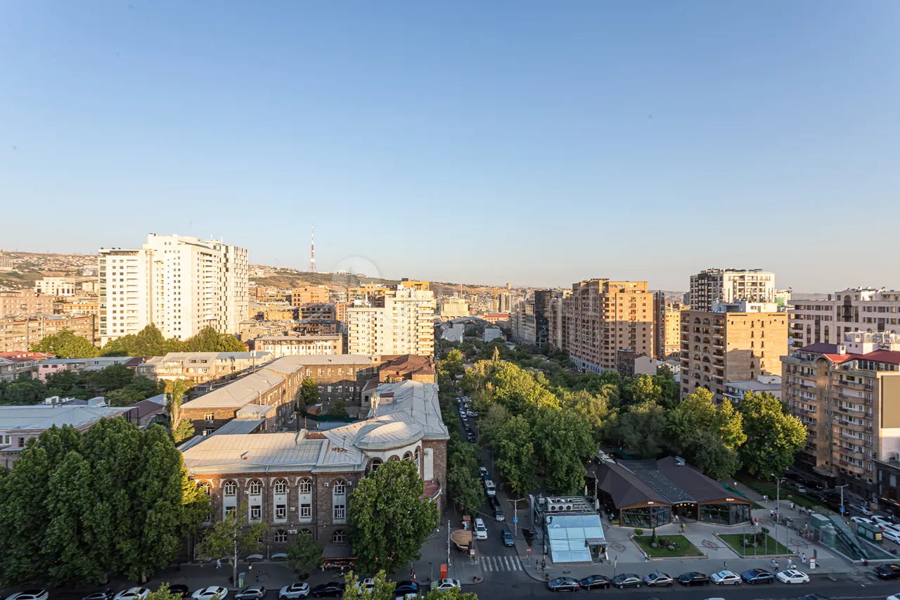 4 սենյականոց բնակարան վարձով Արամի փող, Կենտրոն Երևան, 159128