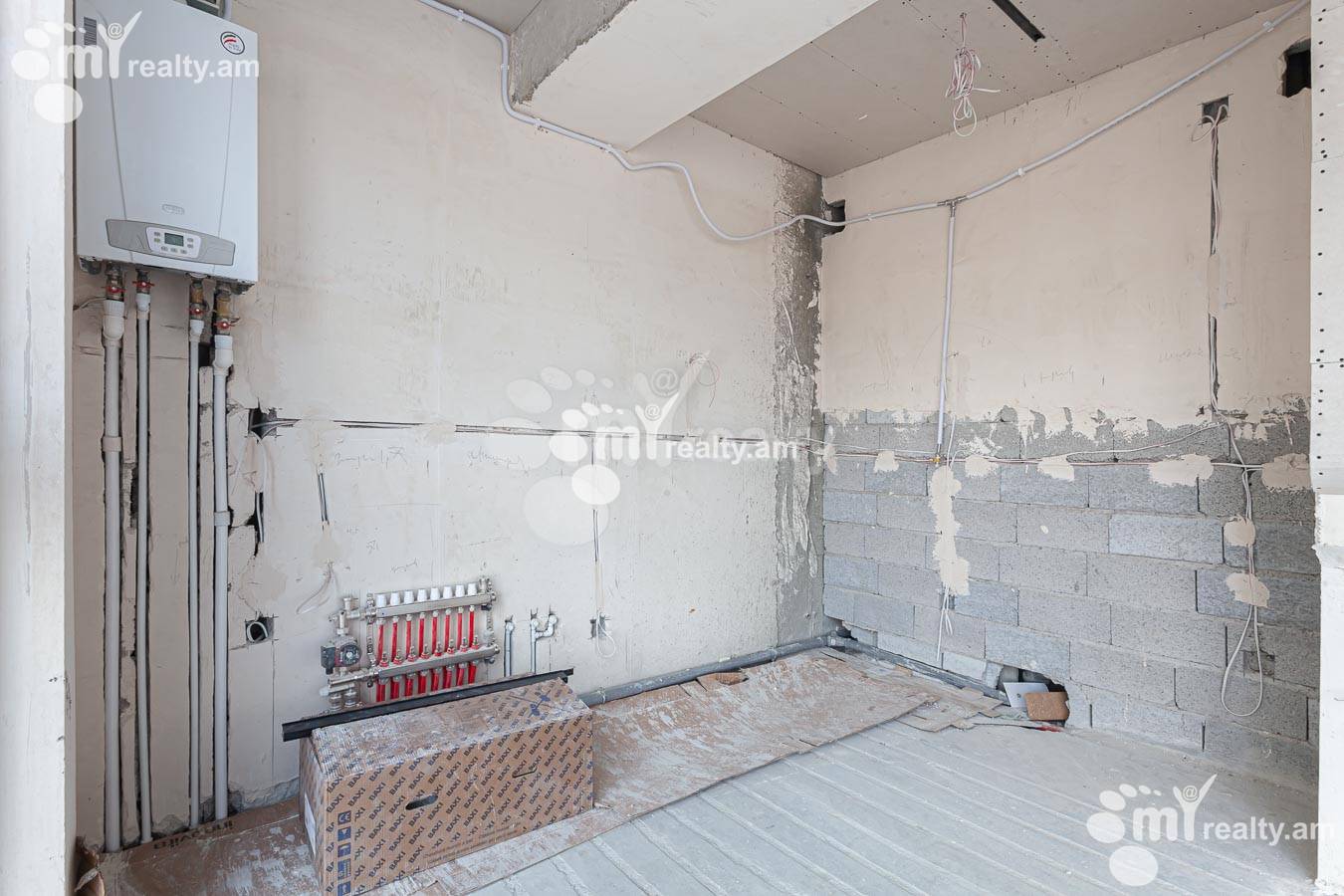 3 bedroom apartment for sale خیابان کومیتاس, عربگیر ایروان, 155127