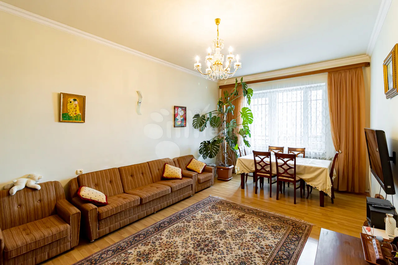 House for sale Davtashen 3 district, Davtachène Yerevan, 158789