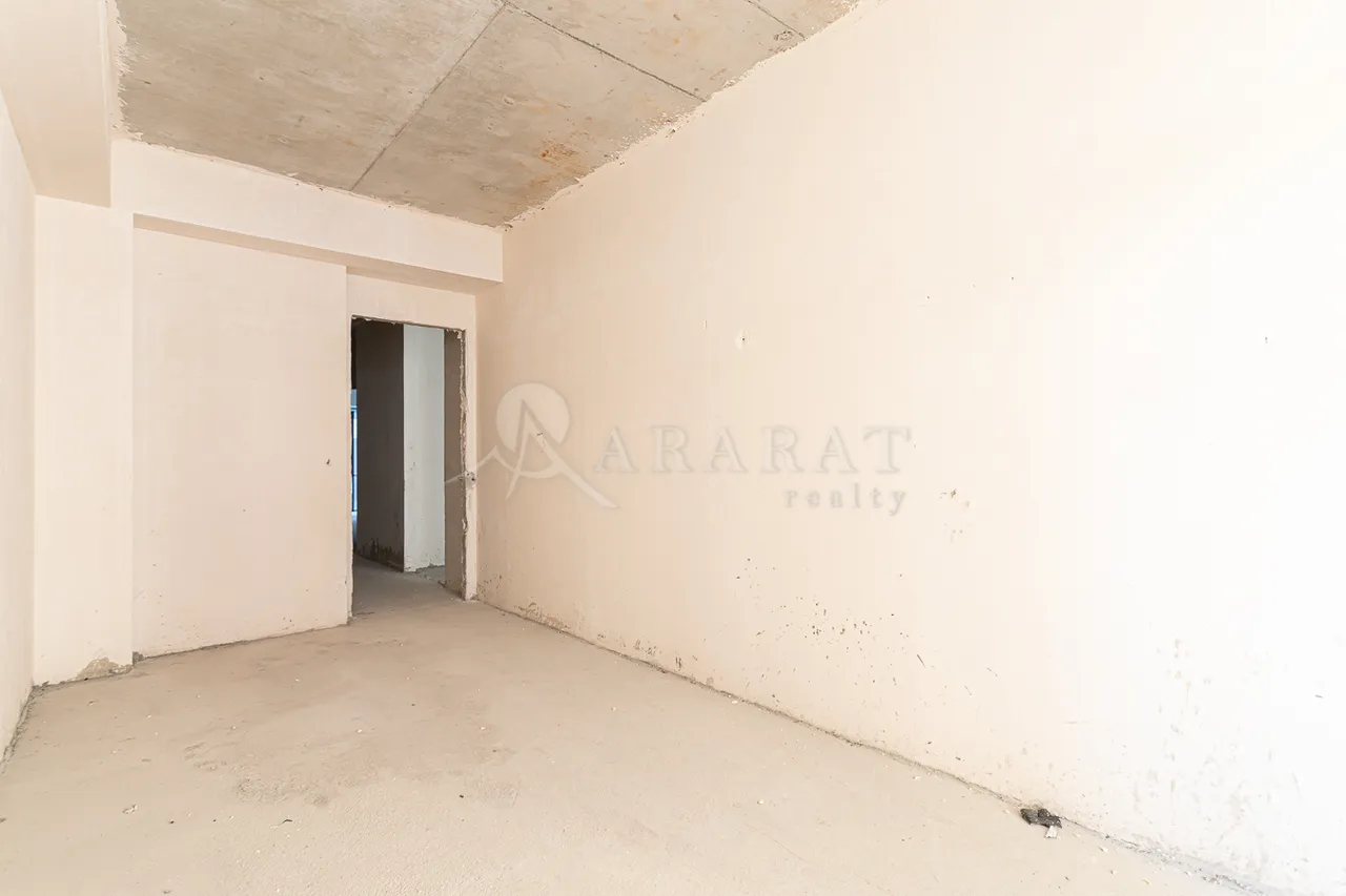 4 bedroom apartment for sale خیابان گِریبودوف, عربگیر ایروان, 157527