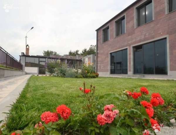 norakaruyc-tun/Jrvej+district/Nor-Nork/Yerevan