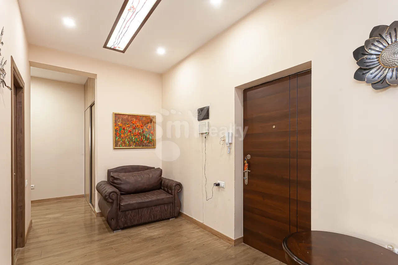 3 bedroom apartment for sale خیابان خورِناتسی, مرکز شهر ایروان, 159554