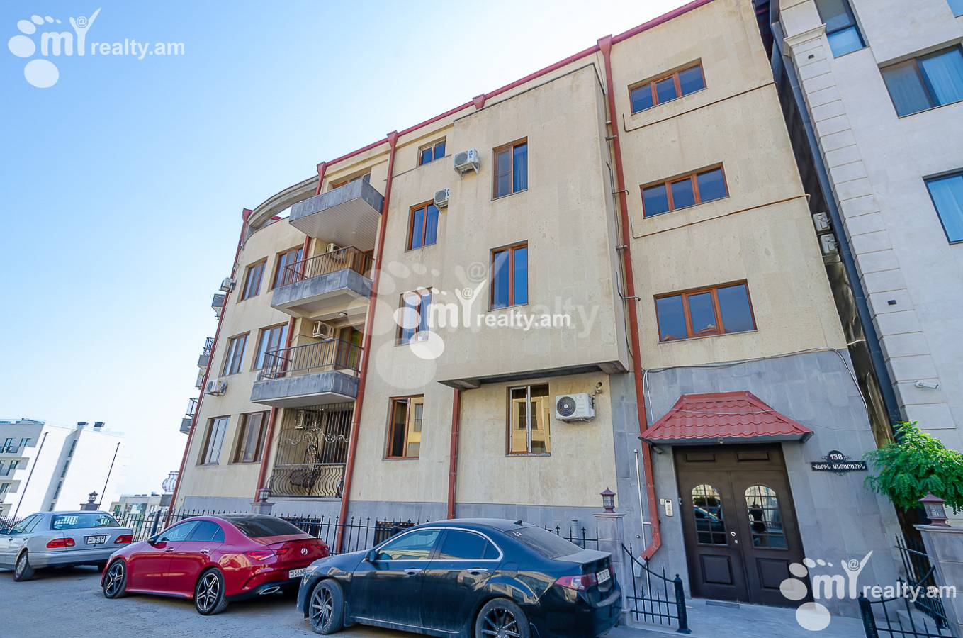 3 bedroom apartment for sale Antarayin St, Center Yerevan, 157083