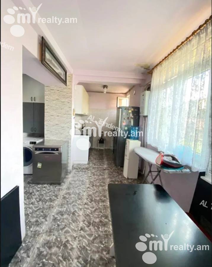 3 bedroom apartment for sale Tigran Mets Ave, Center Yerevan, 148329