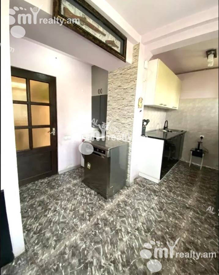 3 bedroom apartment for sale Tigran Mets Ave, Center Yerevan, 148329