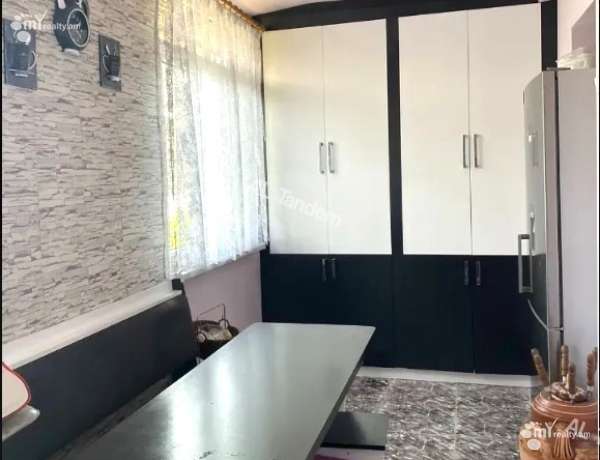 3-senyakanoc-bnakaran-vacharq-Yerevan-Center