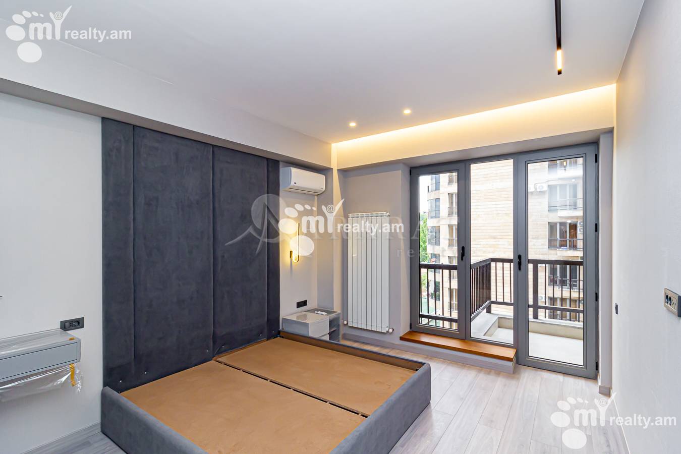 2 սենյականոց բնակարան  Պարոնյան փող, Կենտրոն Երևան, 152366