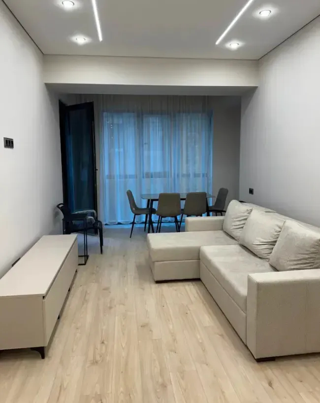 varcov-bnakaran-norakaruycum/2-senyakanoc/Leningradyan+St/Ajapnyak/Yerevan
