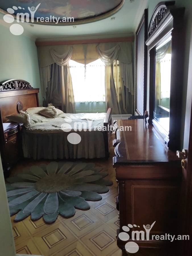 2 սենյականոց բնակարան  Մաշտոցի պող, Կենտրոն Երևան, 155513