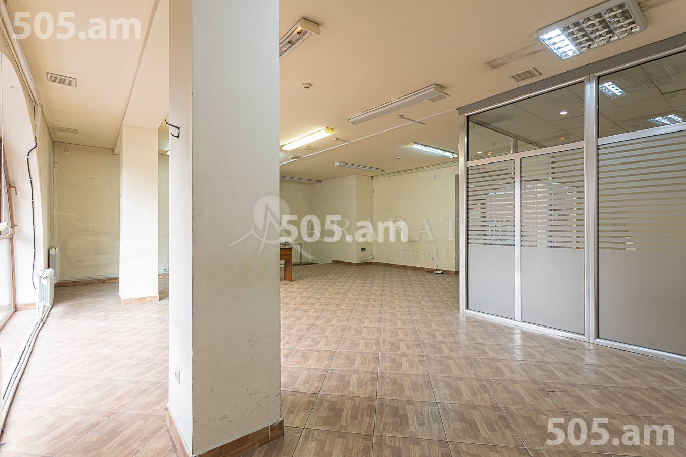 Commercial for rent خیابان اِ. کوچار, مرکز شهر ایروان, 156375