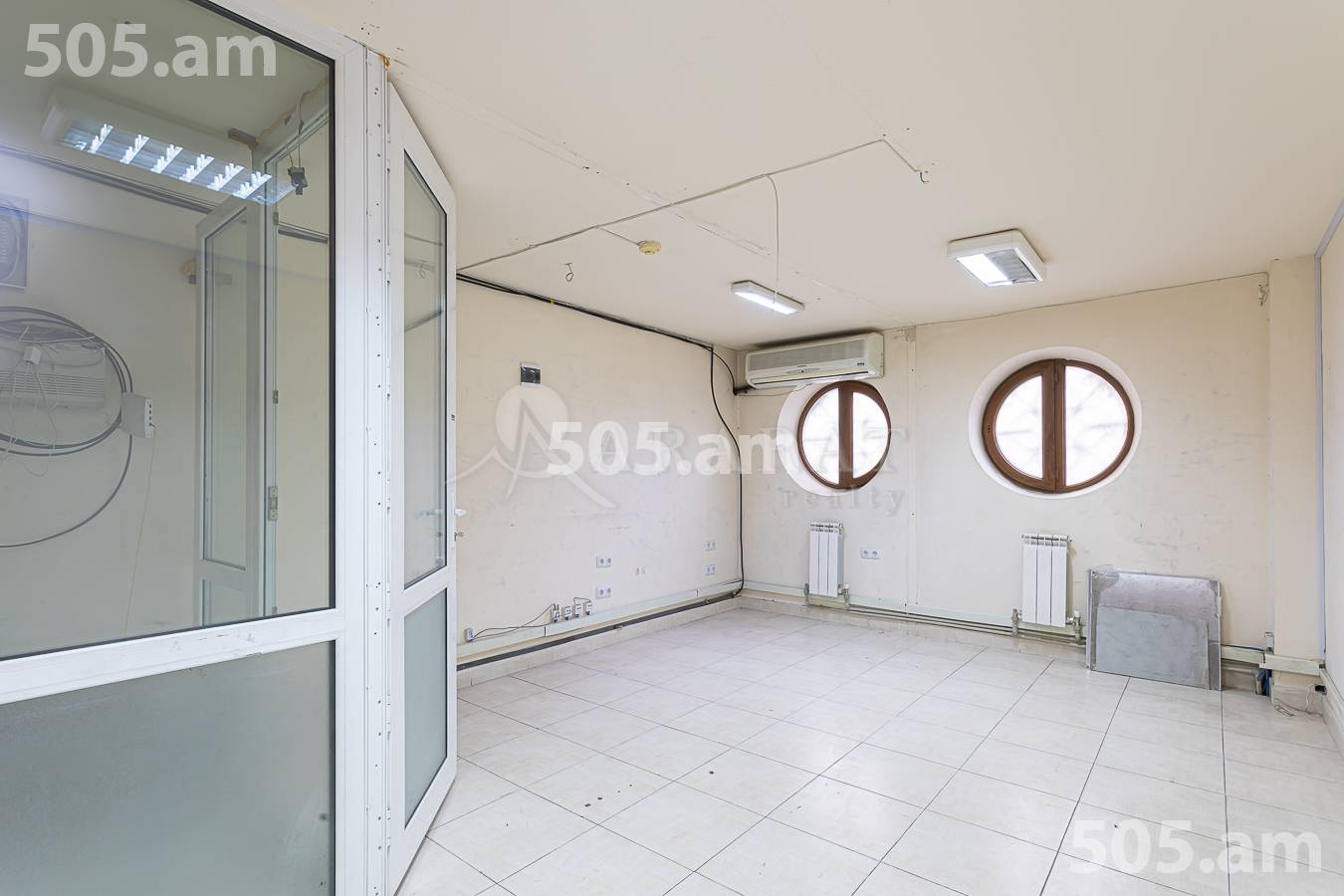 Commercial for rent خیابان اِ. کوچار, مرکز شهر ایروان, 156375