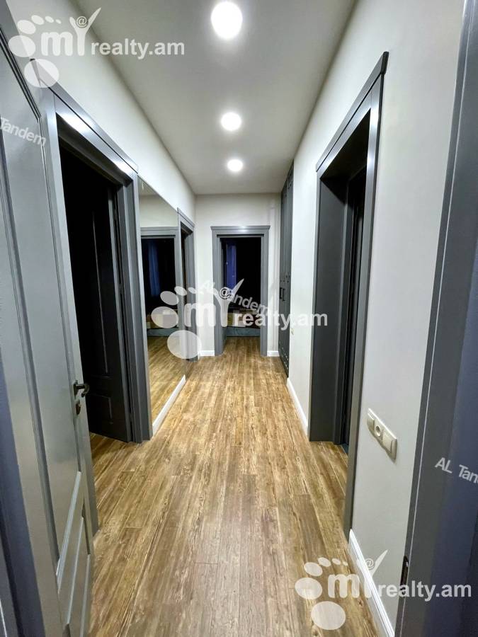 4 bedroom apartment for rent خیابان آنتارایین, مرکز شهر ایروان, 152377