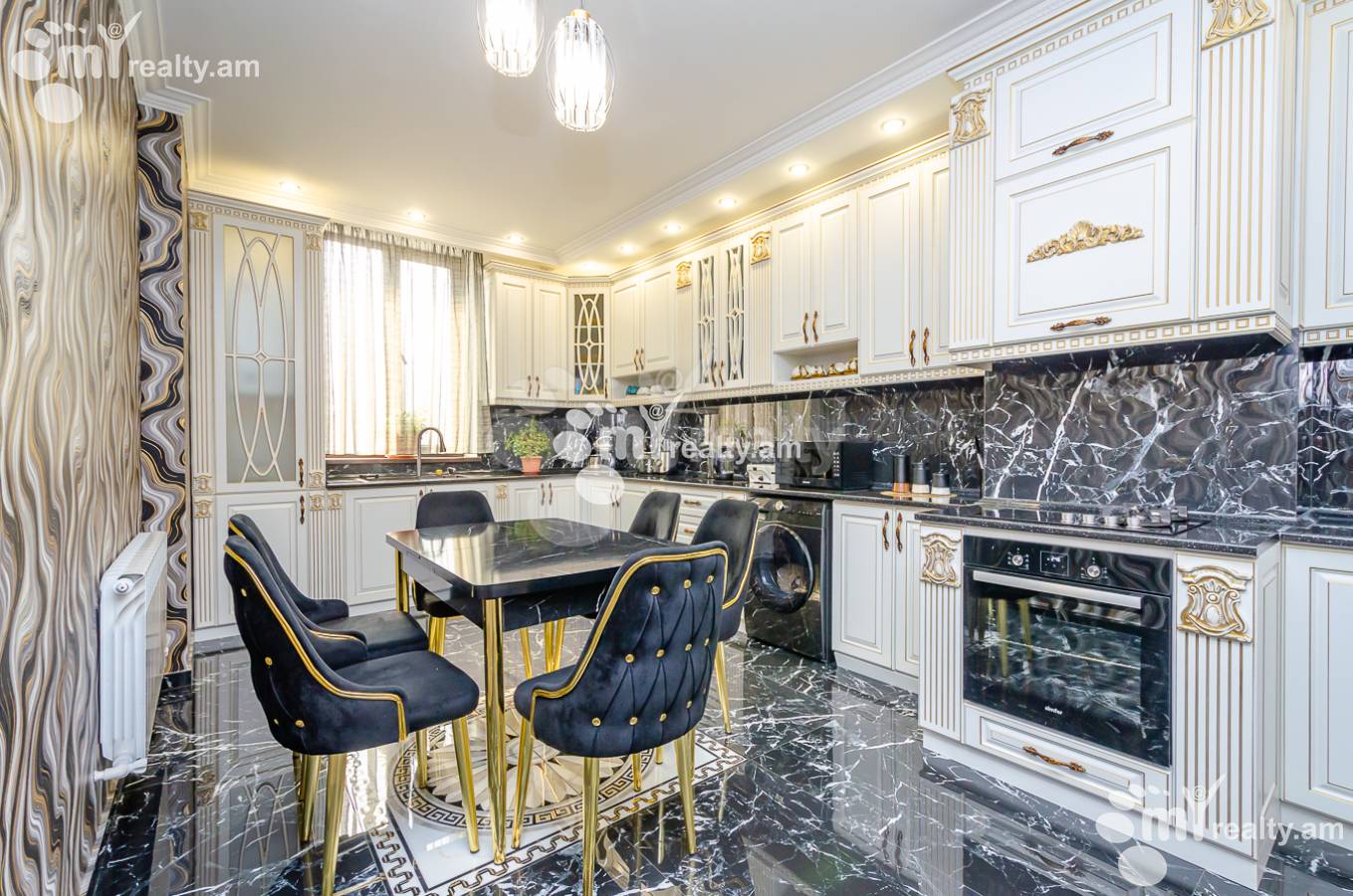 3 bedroom apartment for sale Antarayin St, Center Yerevan, 152784