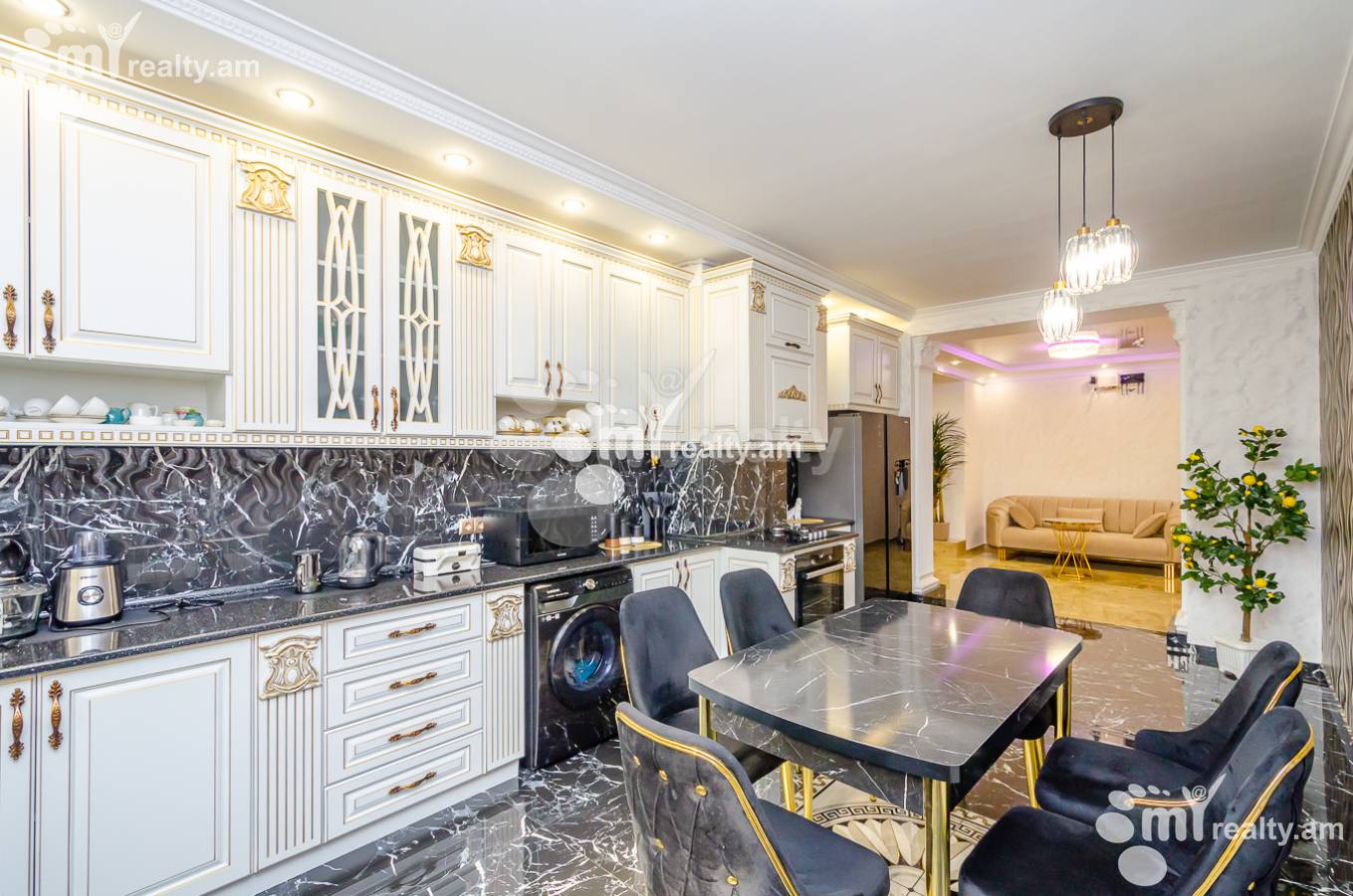 3 bedroom apartment for sale Antarayin St, Center Yerevan, 152784