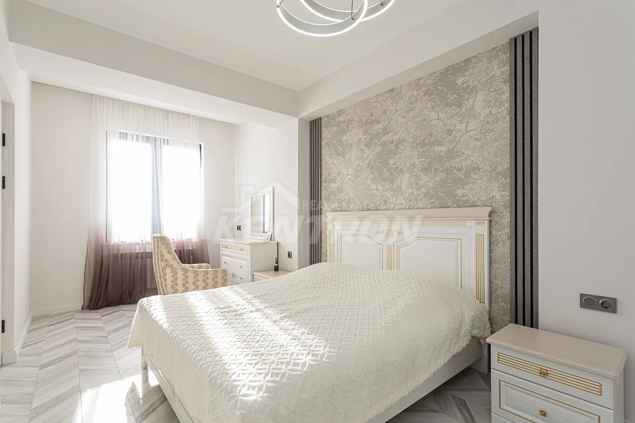 2 bedroom apartment for sale خیابان هامباردزومیان, عربگیر ایروان, 157413