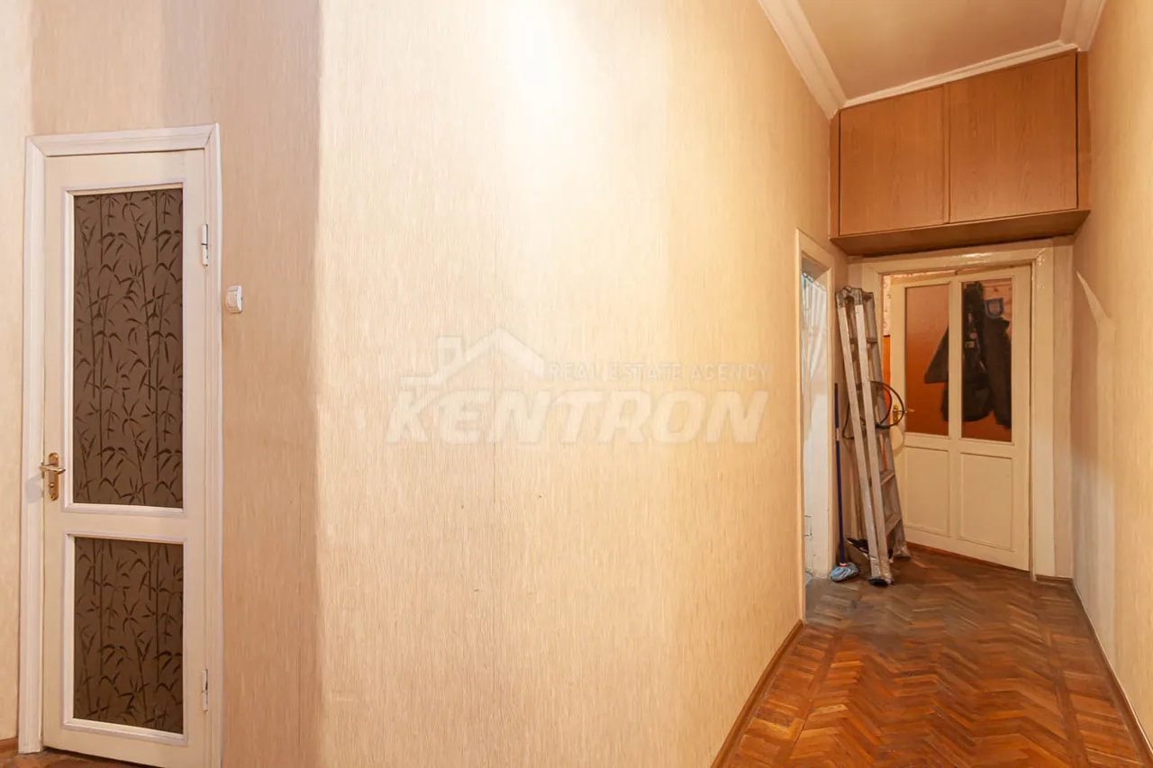 Commercial for sale خیابان ابوویان, مرکز شهر ایروان, 158520