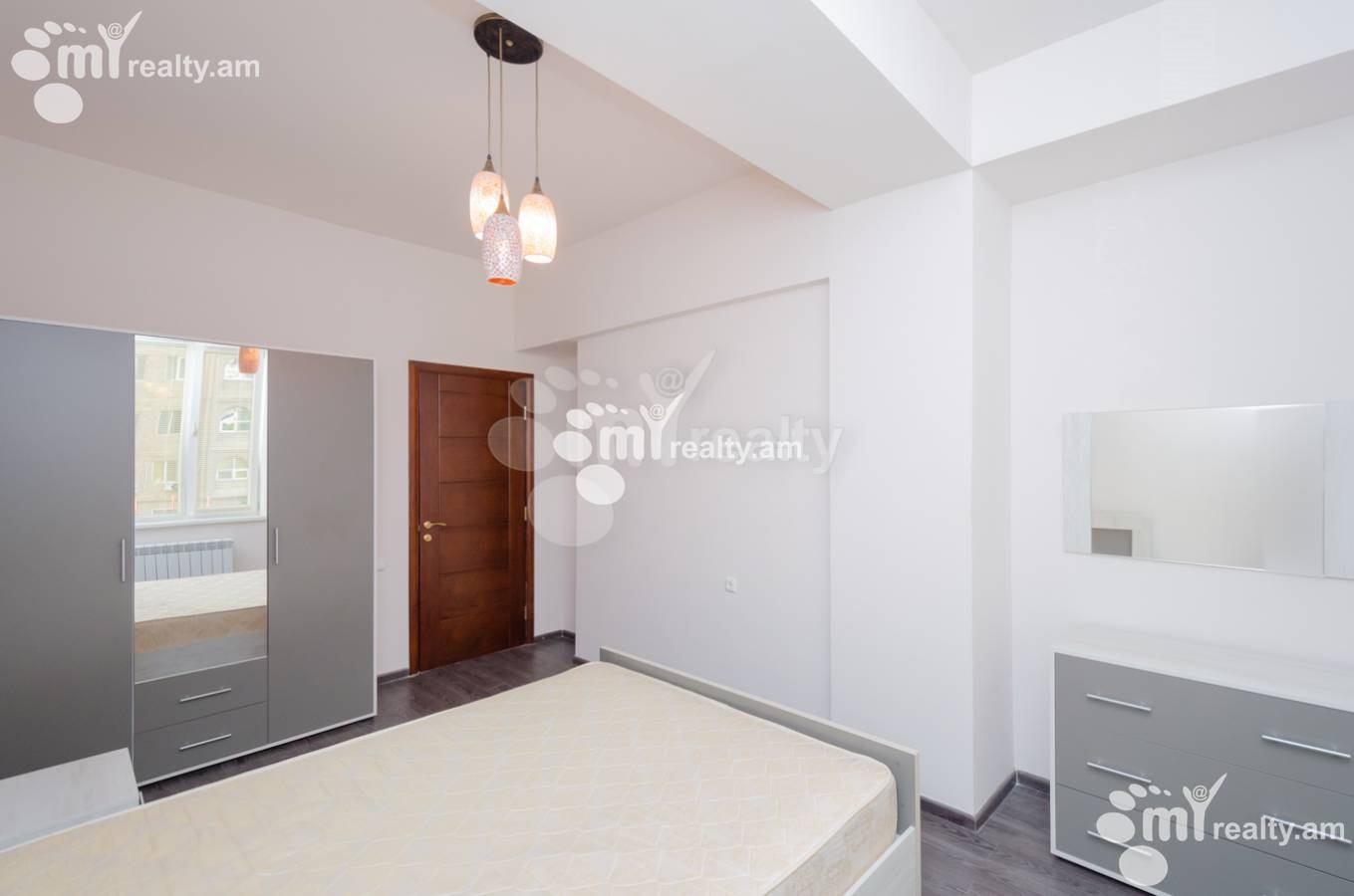 Снять 3 комнатную квартиру Мамиконянц ул, Арабкир Ереван, 137691