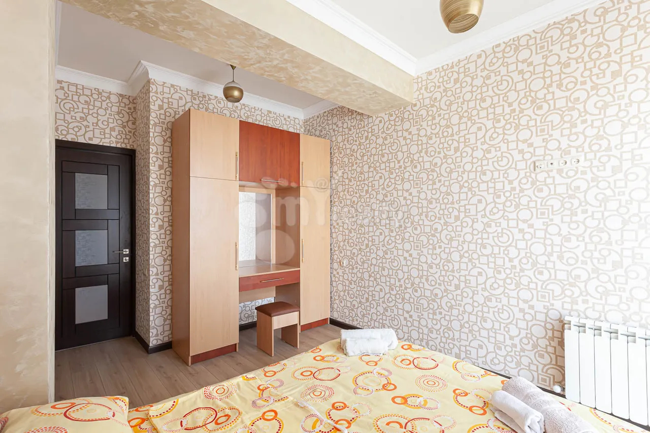 3 bedroom apartment for rent Mashtots Ave, Center Yerevan, 158798