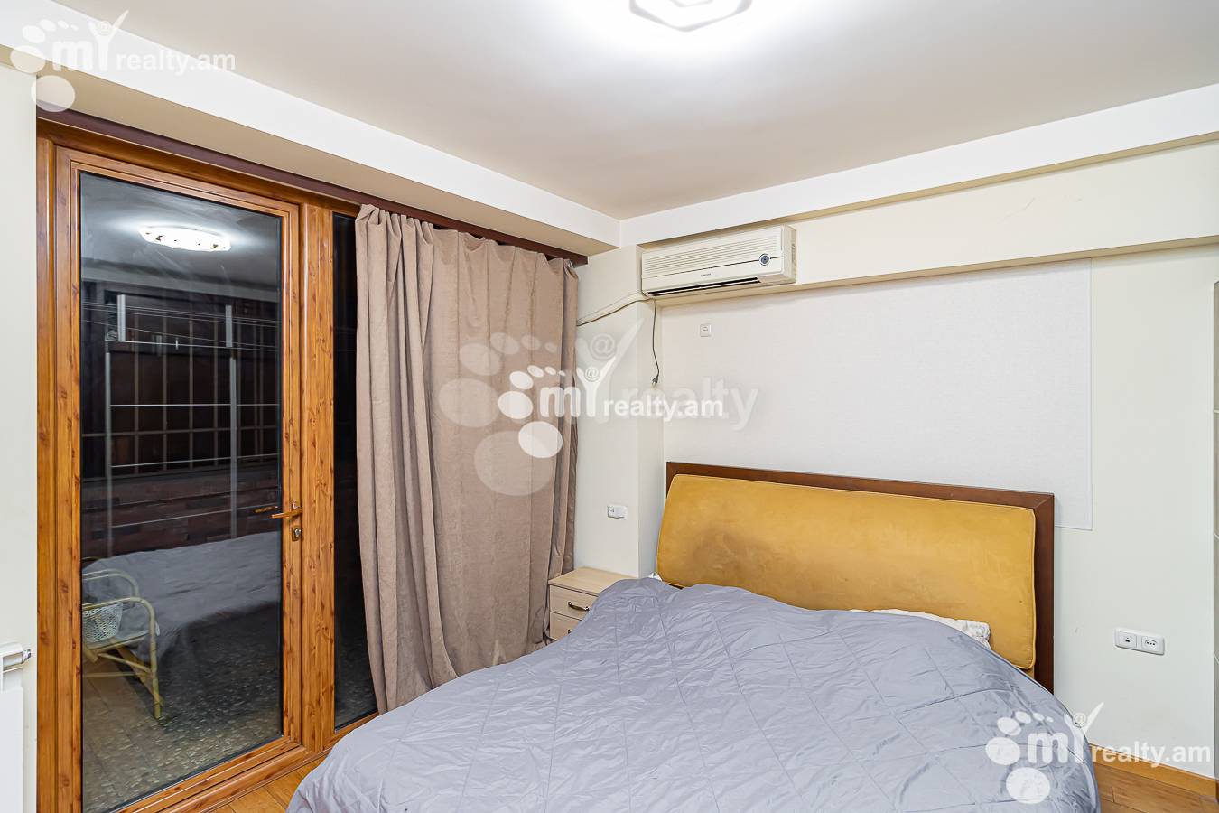 Снять 4 комнатную квартиру Московян ул, Центр Ереван, 155311