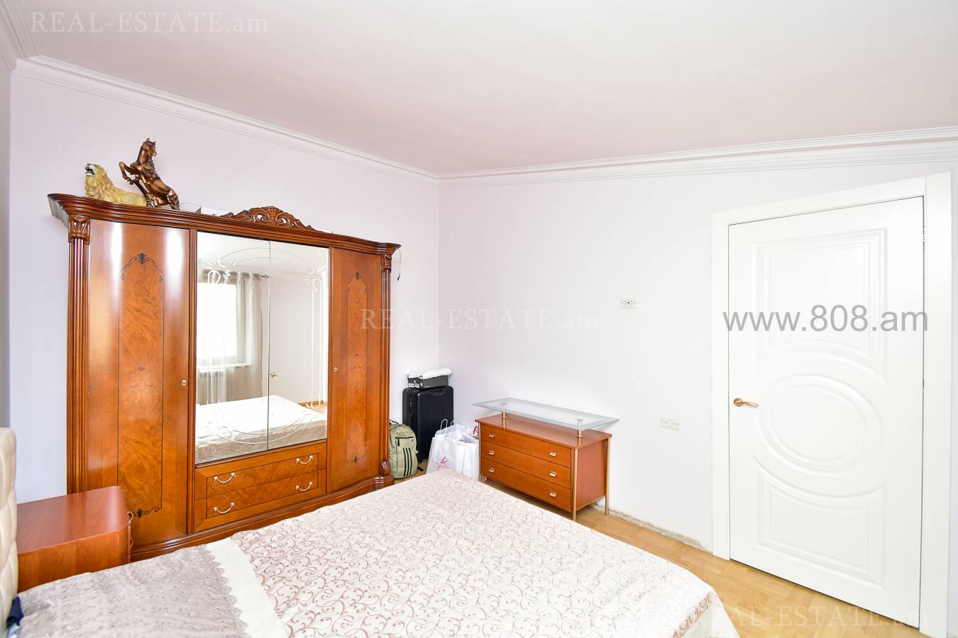 5 bedroom apartment for sale Koghbatsi St, Center Yerevan, 126287