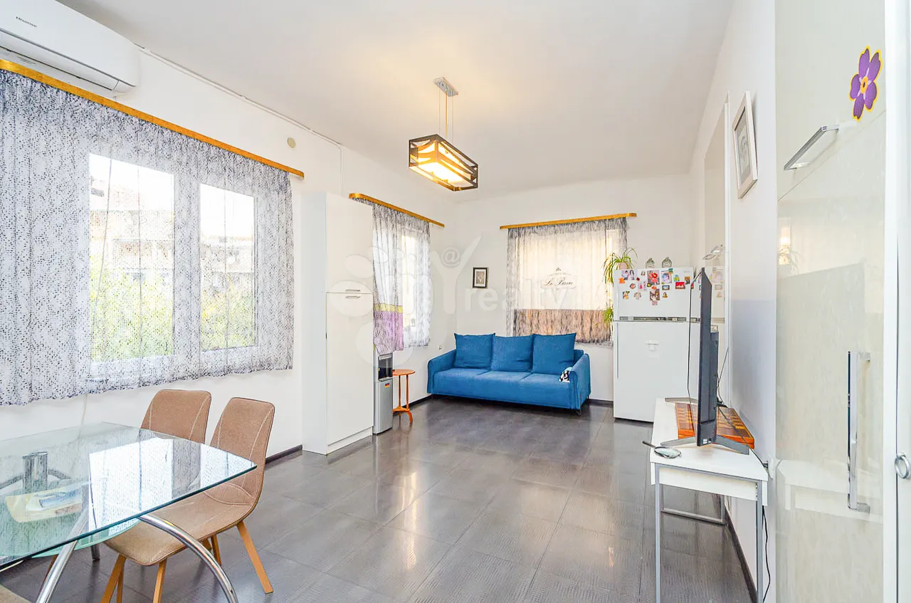 3 bedroom apartment for sale Mashtots Ave, Center Yerevan, 161635