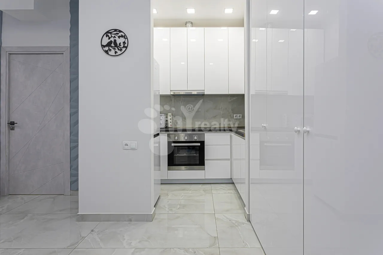 2 սենյականոց բնակարան վարձով Հանրապետության փող, Կենտրոն Երևան, 158041