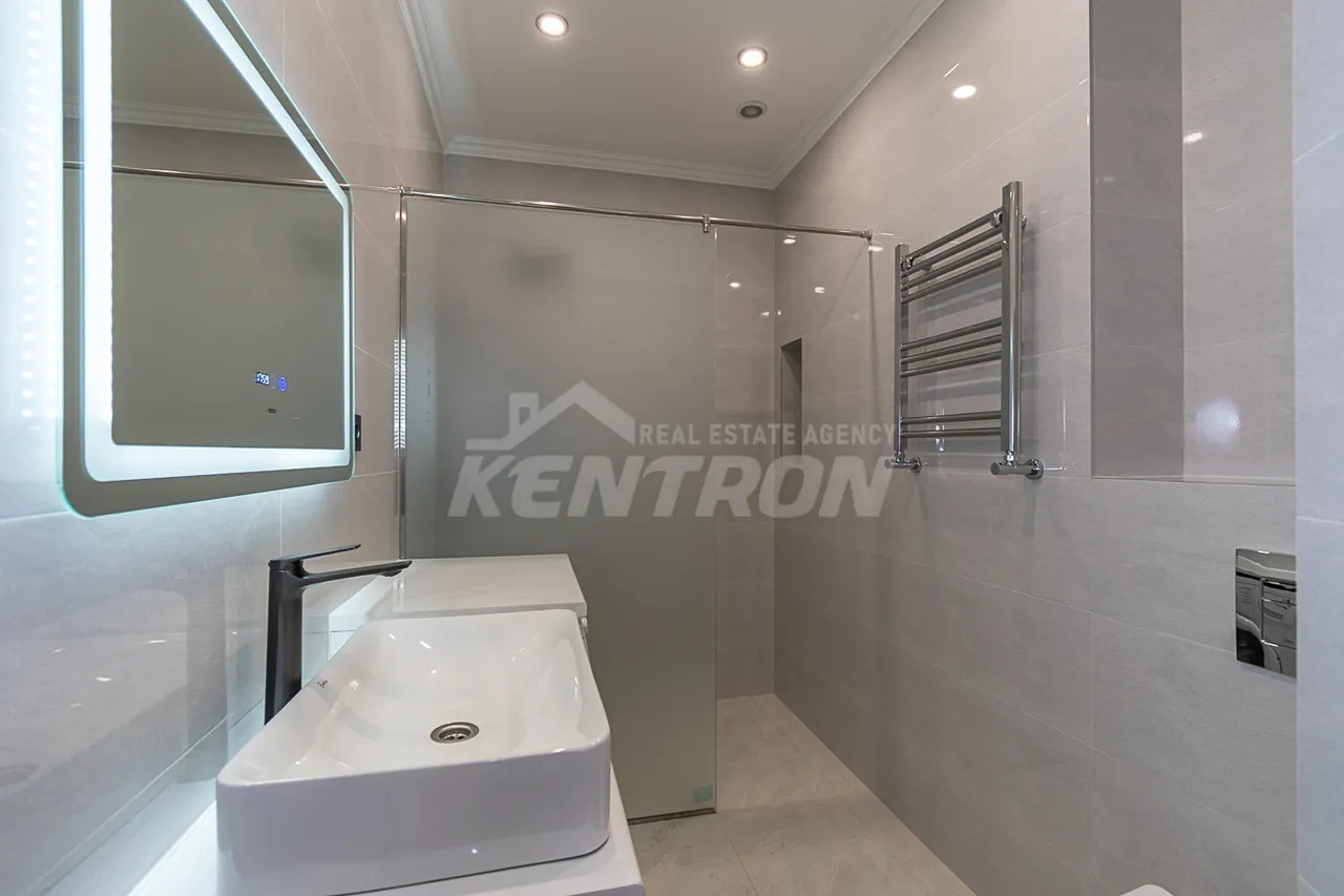 3 bedroom apartment for sale Griboedov St, Arabkir Yerevan, 159219