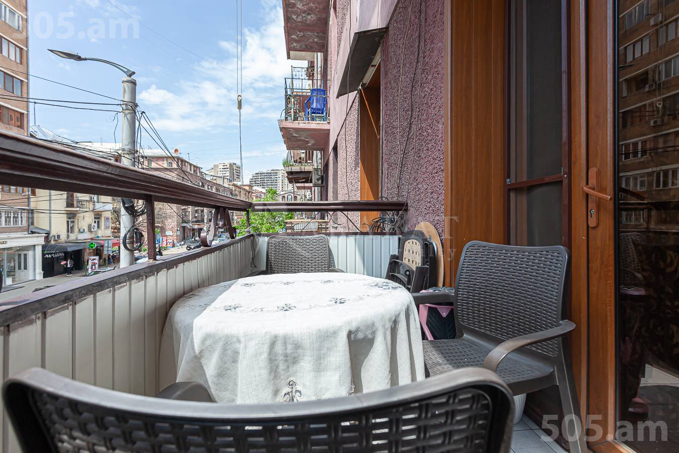 3 սենյականոց բնակարան  Թումանյան փող, Կենտրոն Երևան, 150352