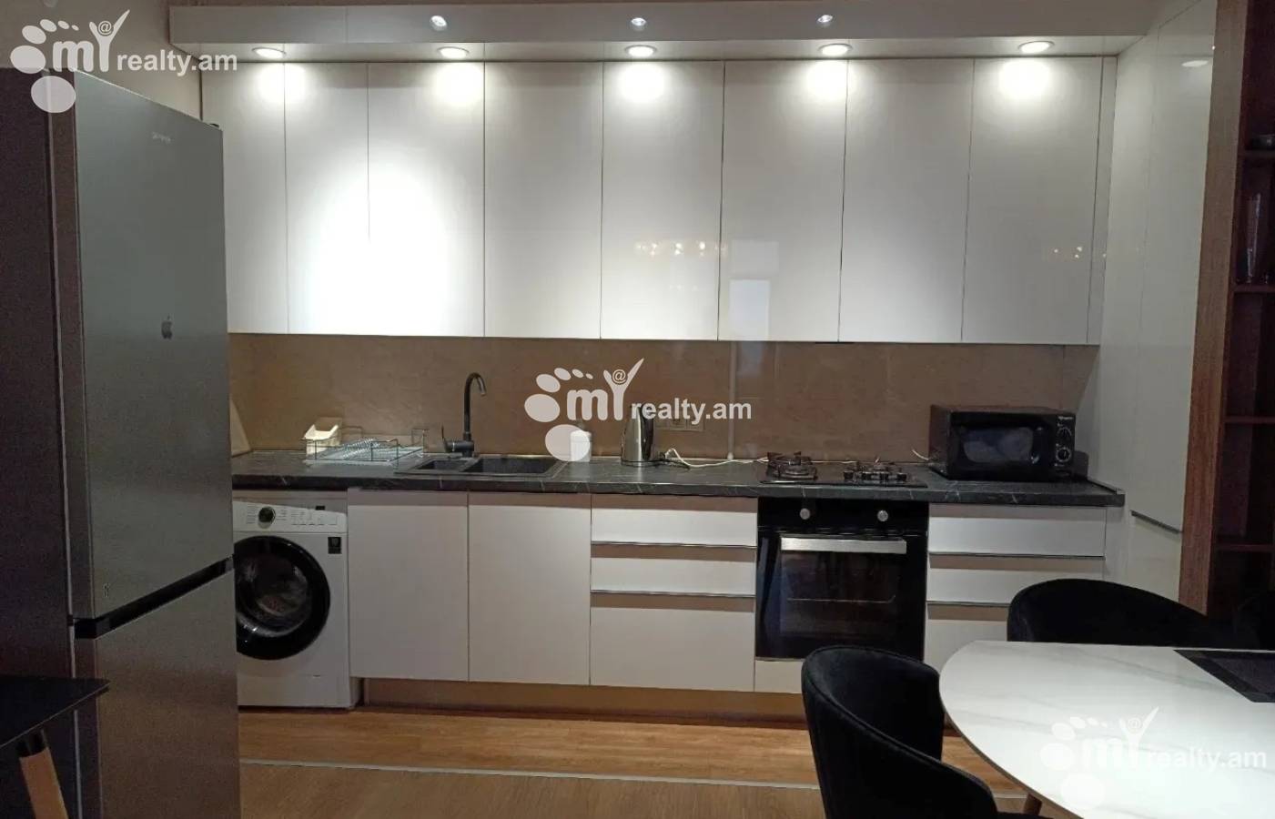 2 սենյականոց բնակարան վարձով Արշակունյաց պող, Կենտրոն Երևան, 160202