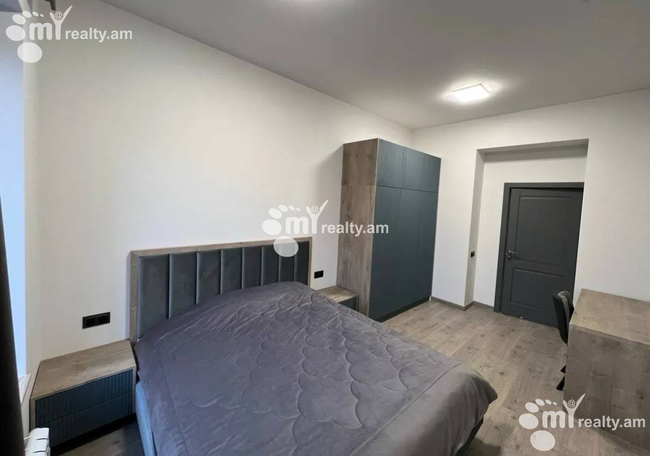 4 bedroom apartment for rent خیابان ماشتوتس, مرکز شهر ایروان, 156286