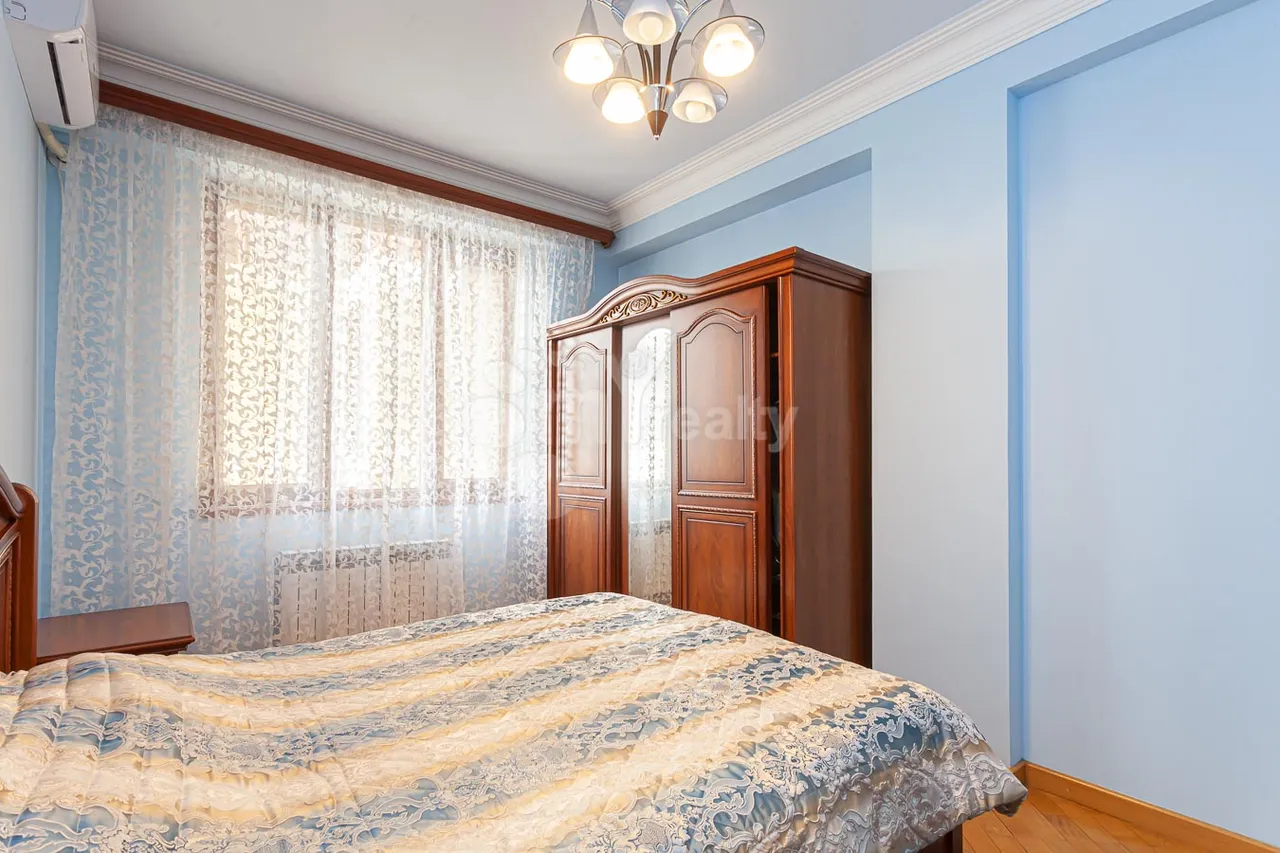 3 bedroom apartment for sale Hambardzumyan St, Arabkir Yerevan, 159978