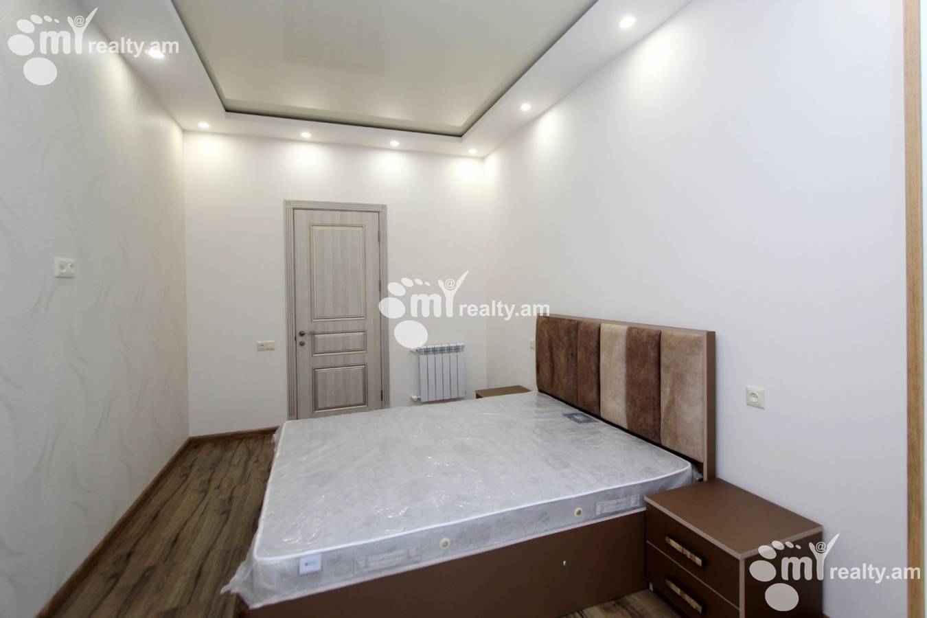 3 bedroom apartment for sale Saryan St, Center Yerevan, 140722