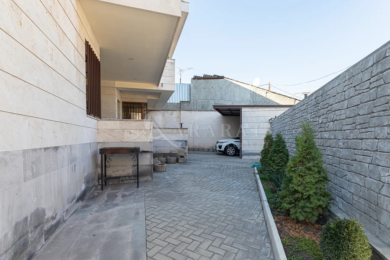 Առանձնատուն  Լուսինյանց փող., Կենտրոն Երևան, 157387