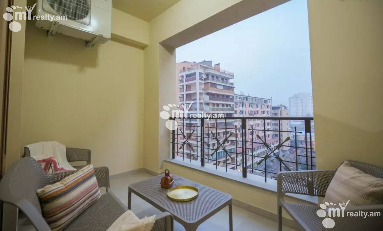 3 սենյականոց բնակարան  Եկմալյան փող, Կենտրոն Երևան, 159725