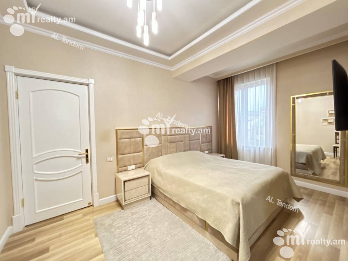 4 սենյականոց բնակարան  Պուշկինի փող, Կենտրոն Երևան, 156063