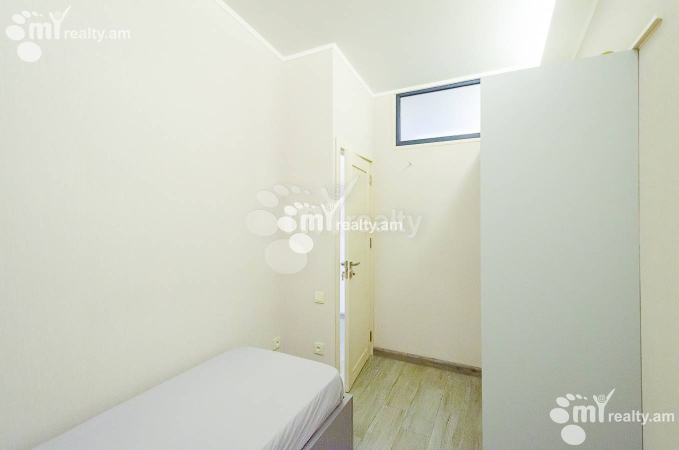 3 bedroom apartment for rent Yekmalyan St, Center Yerevan, 153561